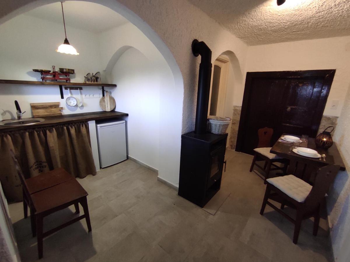 Kishaz A Szolohegyen Apartment Balatonakali Exterior foto